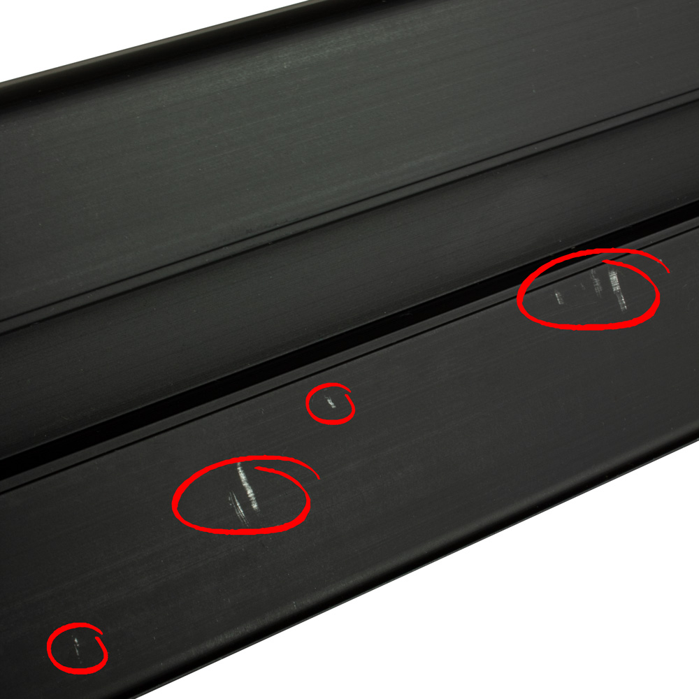 B-Ware - C02 LED Aluprofil Schwarz Sockelleiste B-Ware - C01 LED Aluprofil schwarz Sockelleiste 2m klar